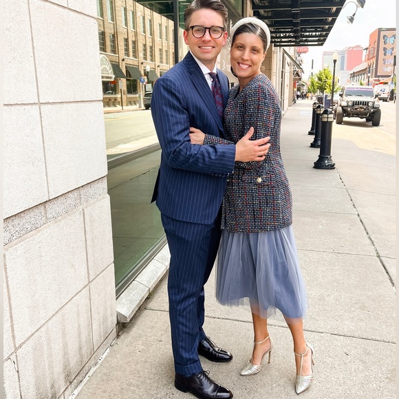 Meet Your Posher - Picture 1 of 5